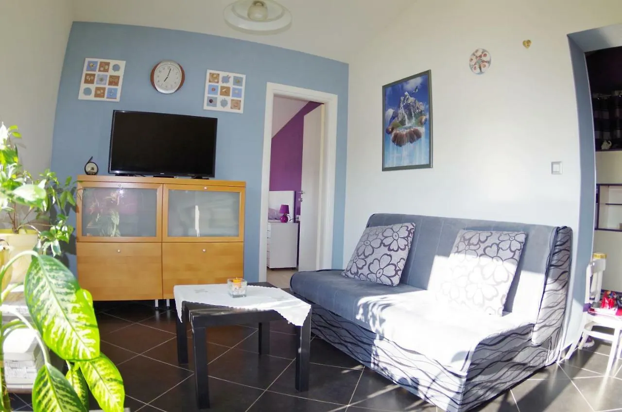 Leni Apartment Fazana 0*,  Croatia